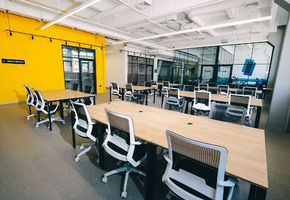 UALCOM-Standart in project UALCOM company has decorated the space of the new office of the modern community of startup-founders - LIFT99 in Kiev.